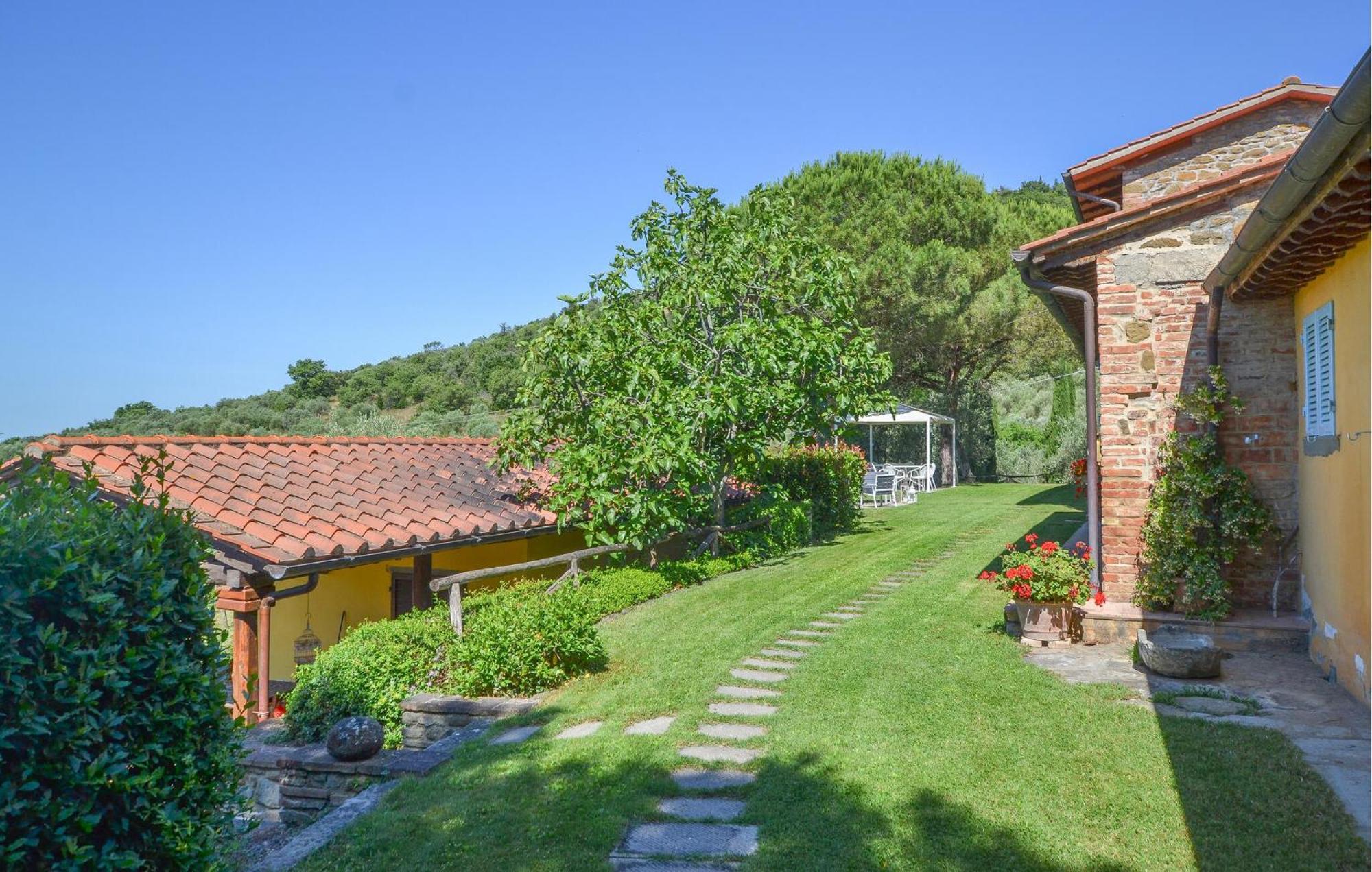 Cozy Home In Cortona With Kitchen Exteriör bild