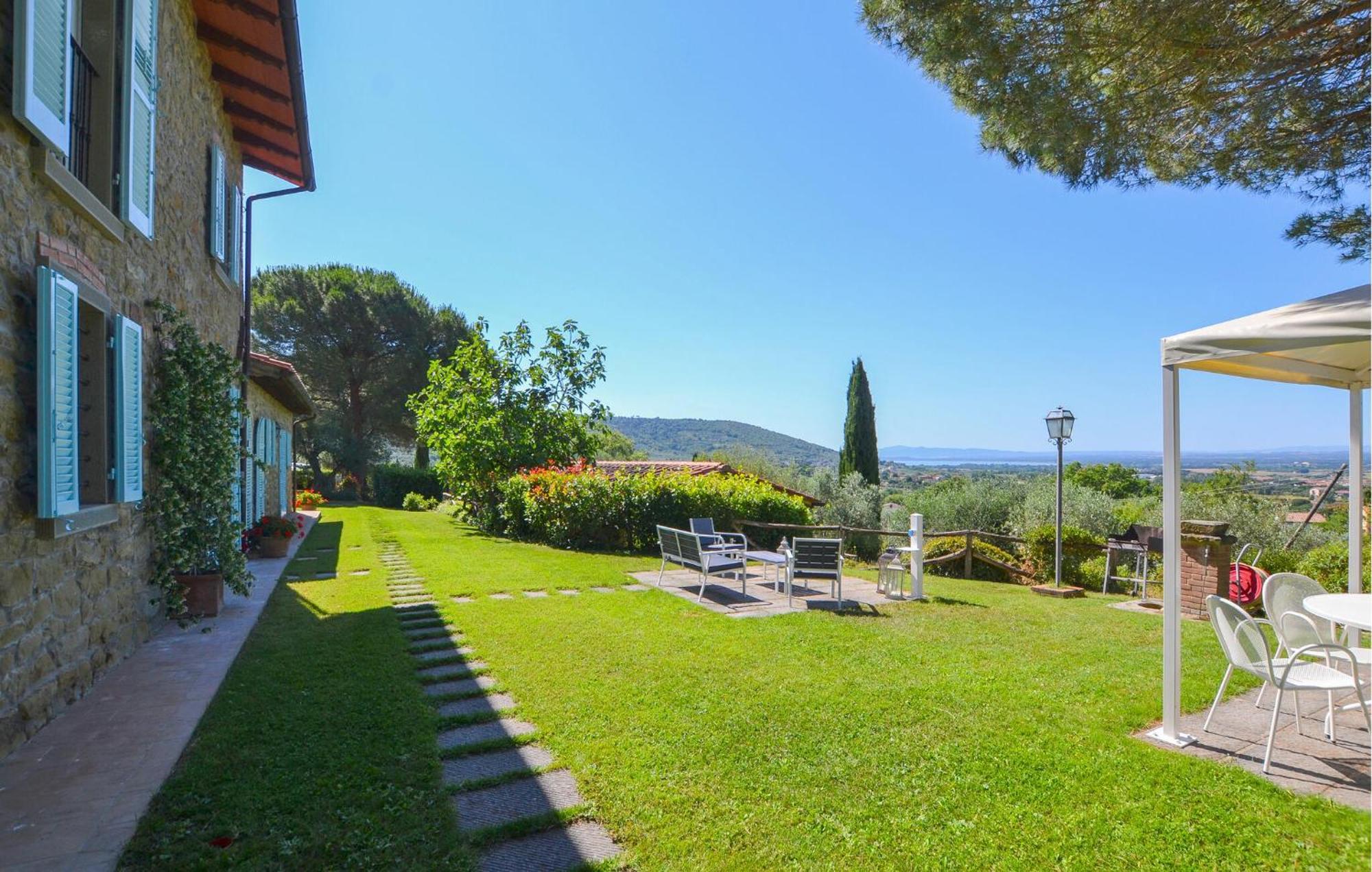 Cozy Home In Cortona With Kitchen Exteriör bild