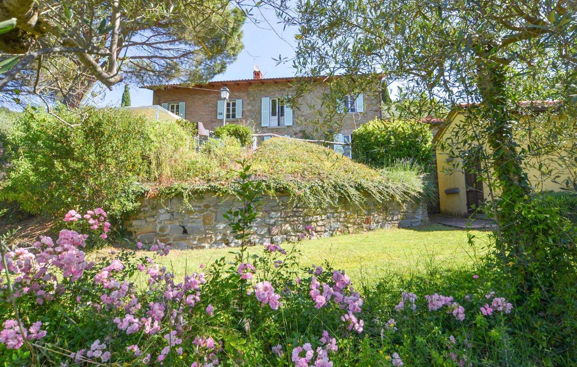 Cozy Home In Cortona With Kitchen Exteriör bild